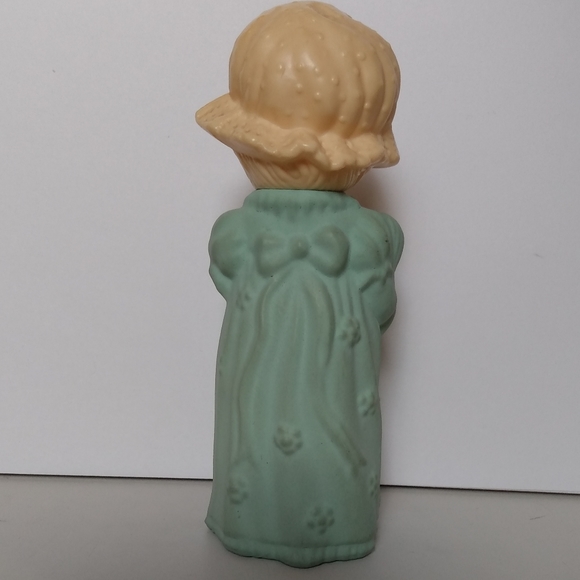 Vintage Avon Little Dream Girl Bottle - Picture 2 of 7